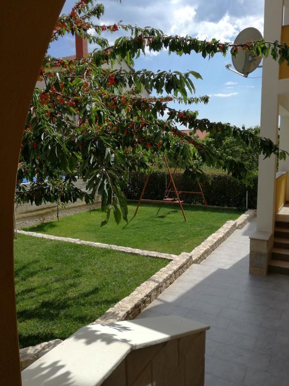 Apartments Lili ซาดาร์ ภายนอก รูปภาพ