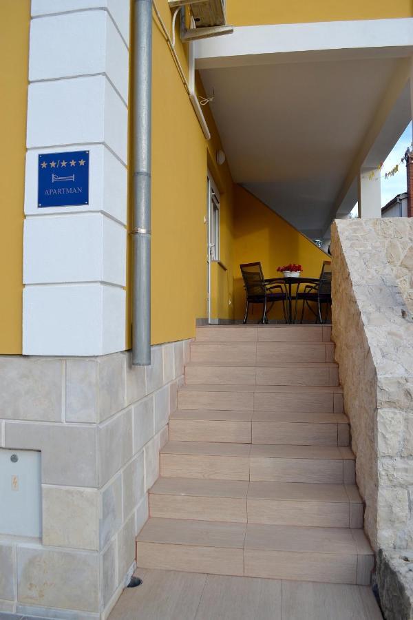 Apartments Lili ซาดาร์ ภายนอก รูปภาพ